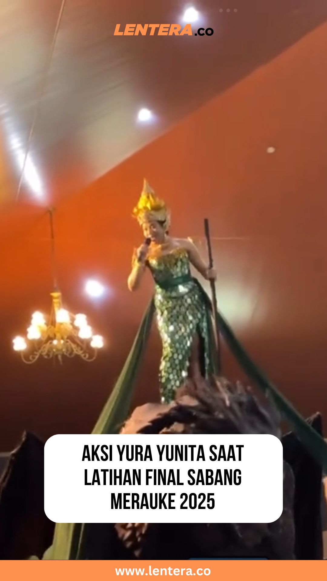 Aksi Yura Yunita saat Latihan Final Sabang Merauke 2025
